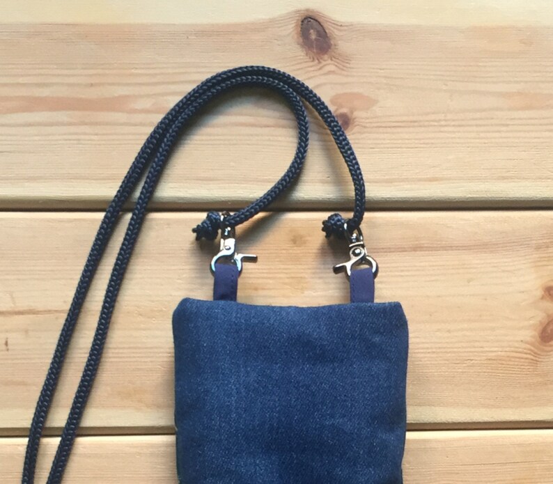 iPhone Xs / Xs Max / Xr / 12 / 8 / X / 7 / 7 Plus /Se/ 6/ 6 Plus / 5 Funda Móvil Tela Gatos y Vaquero Botón bild 5