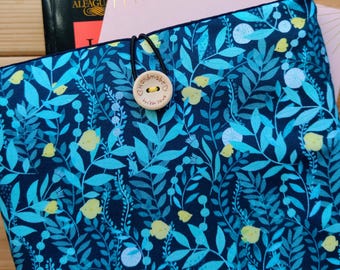 Book Sleeve Fish / Padded Book Pouch / Padded Book Protector / Padded Book