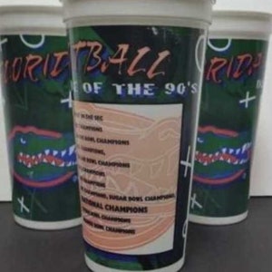 Set von 3 passenden Vintage 90er Jahre Florida Alligatoren Stadion Fußball Tassen