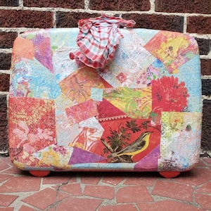 Vintage roter Samsonit Koffer mit individuellem Papier mache Design