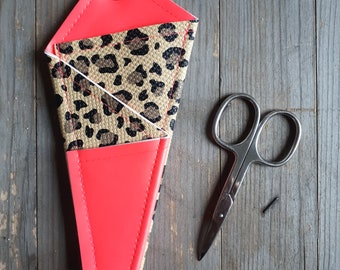 Mini scissors case Leo neon pink / scissors bag / storage for scissors / robust protection for scissors / decorative scissors cover