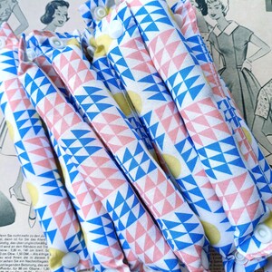 Set of 12 sleep rollers with snap fastener graphic mid-century design / curlers without heat / curlers for the night / hair rollers