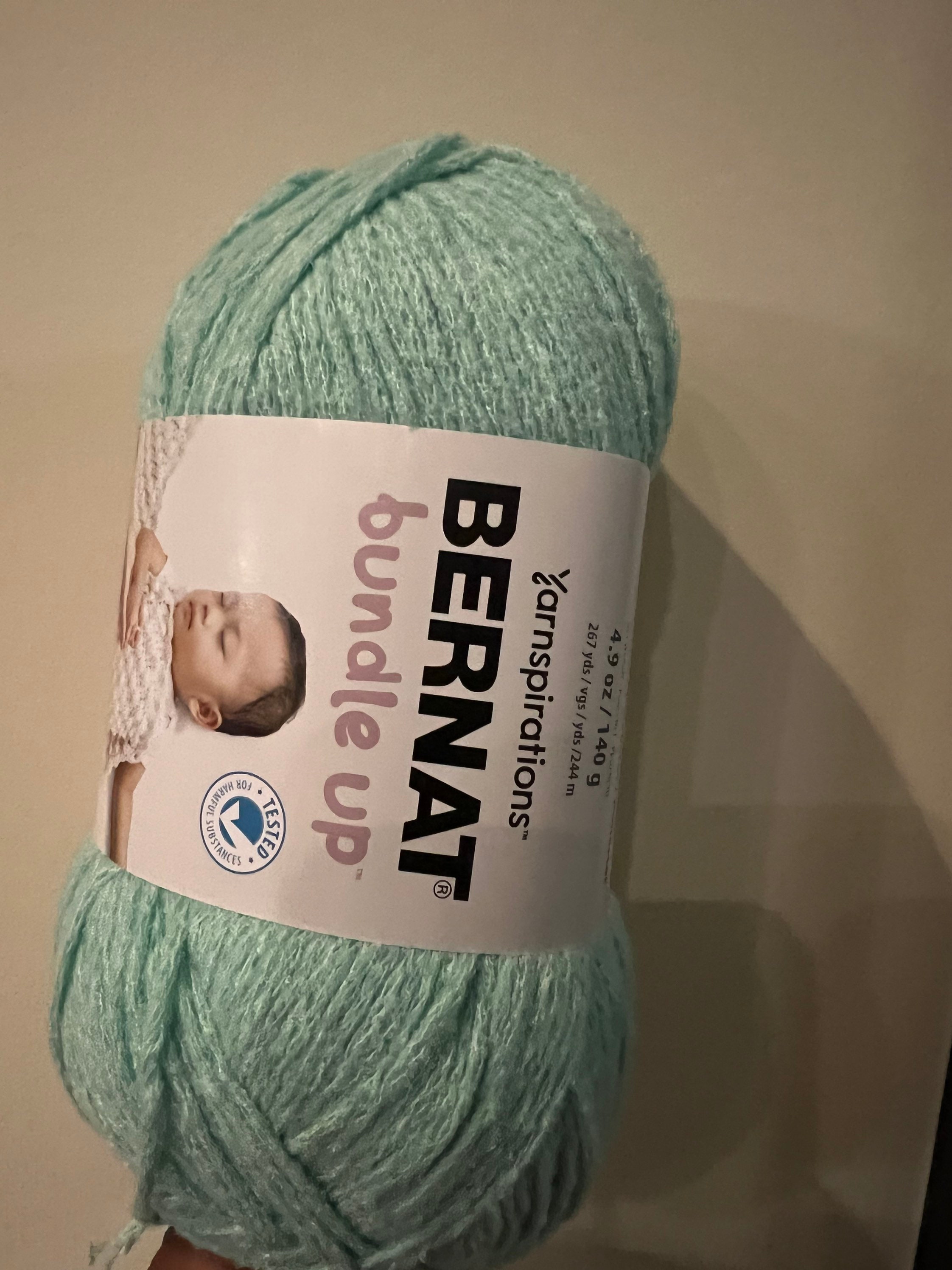  Bernat Bundle UP SB Solids Yarn, 140g, Duckling