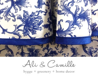 Chinoiserie tablecloth, round, faux silk, Ginger jar blue, blue white, Chinoiserie fabric, print, blue white ginger jar, decor, overlay