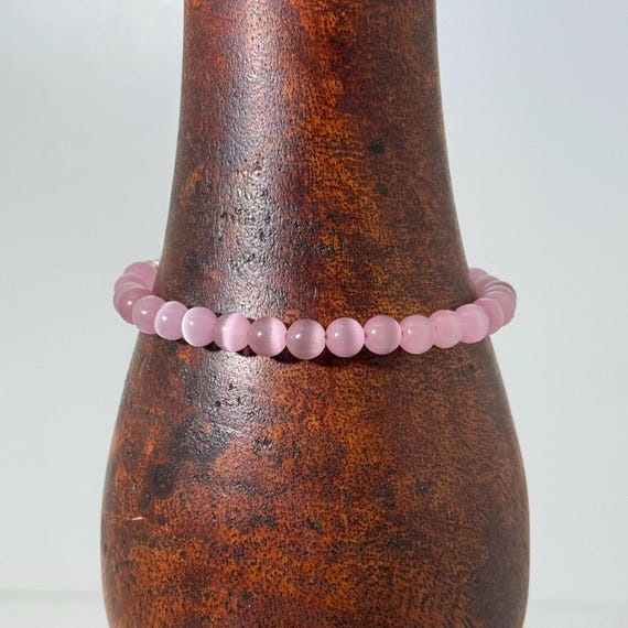 Memory wire wrap bracelet with pink 6mm mix beads