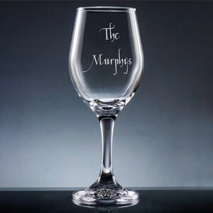 Personalized Family Wine Glass, Customizable Wine Glass, Custom Wine Glass, Wine Glass Gift, Custom Wine Glassware, Wine Glass With Text