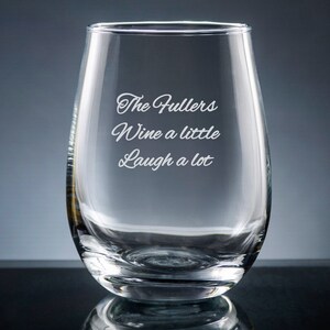 Personalized Wine Glass, Customizable Text Wine Glass, Custom Wine Glass, Wine Glass Gift, Custom Wine Glassware, Family Wine Glass