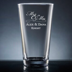Personalized Mr. and Mrs. Pint Glass, Custom Pint Glass, Customizable Pint Glass, Custom Glassware, Glassware Gift, Custom Pint Glassware