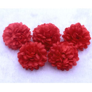 100PCS Red Silk Flower Bulk Carnation Artificial Flower Head Hydrangea For DIY Home Wedding Party Bouquets Decor 5cm Daisy Fake Flower