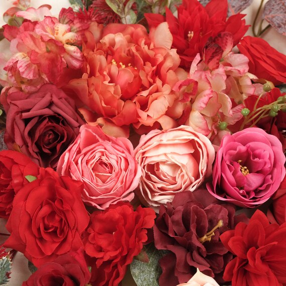 Fiori artificiali: 6 usi creativi e 10 consigli essenziali per perfezionare il tuo mestiere