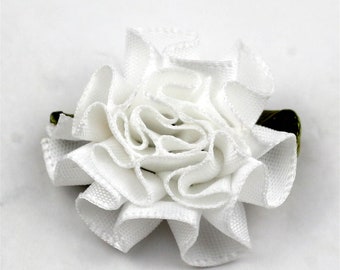 10-100 STÜCKE Weiß Rimbion Blume 3 CM Satin Nelke Applikationen Für DIY Handwerk Tuch Dekor Nähen Haarnadel Krone Herstellung Zubehör Versorgung