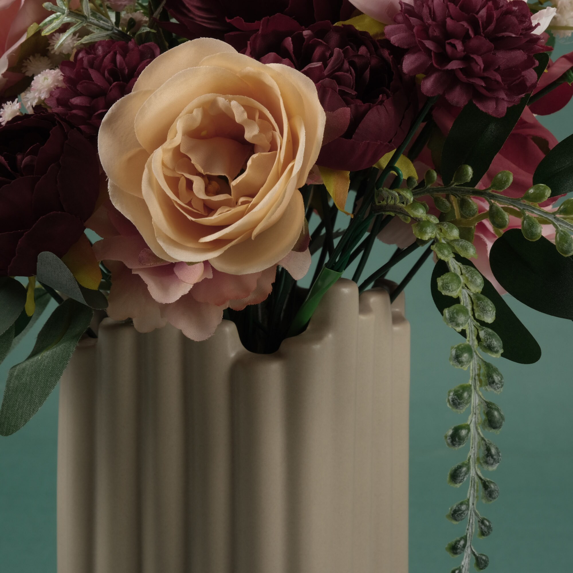 Fiori artificiali, rose di seta artificiali, composizioni floreali artificiali per la decorazione della casa | Leroy Merlin