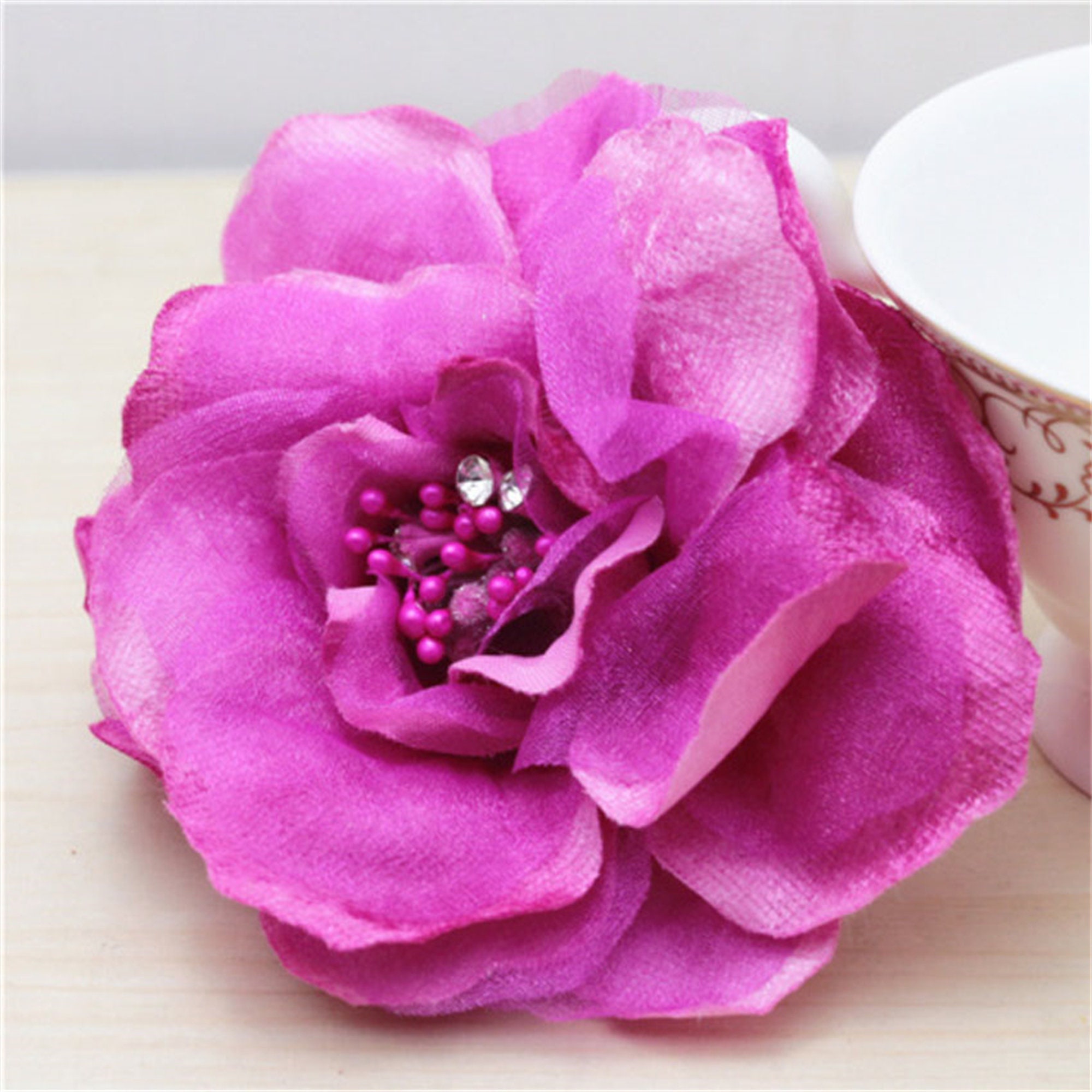 ALIMITOPIA Stoff-Blumen-Haarspangen Set – 6 Stück Künstliche Rosen Als Brosche Oder Haarschmuck (10,9 Cm)