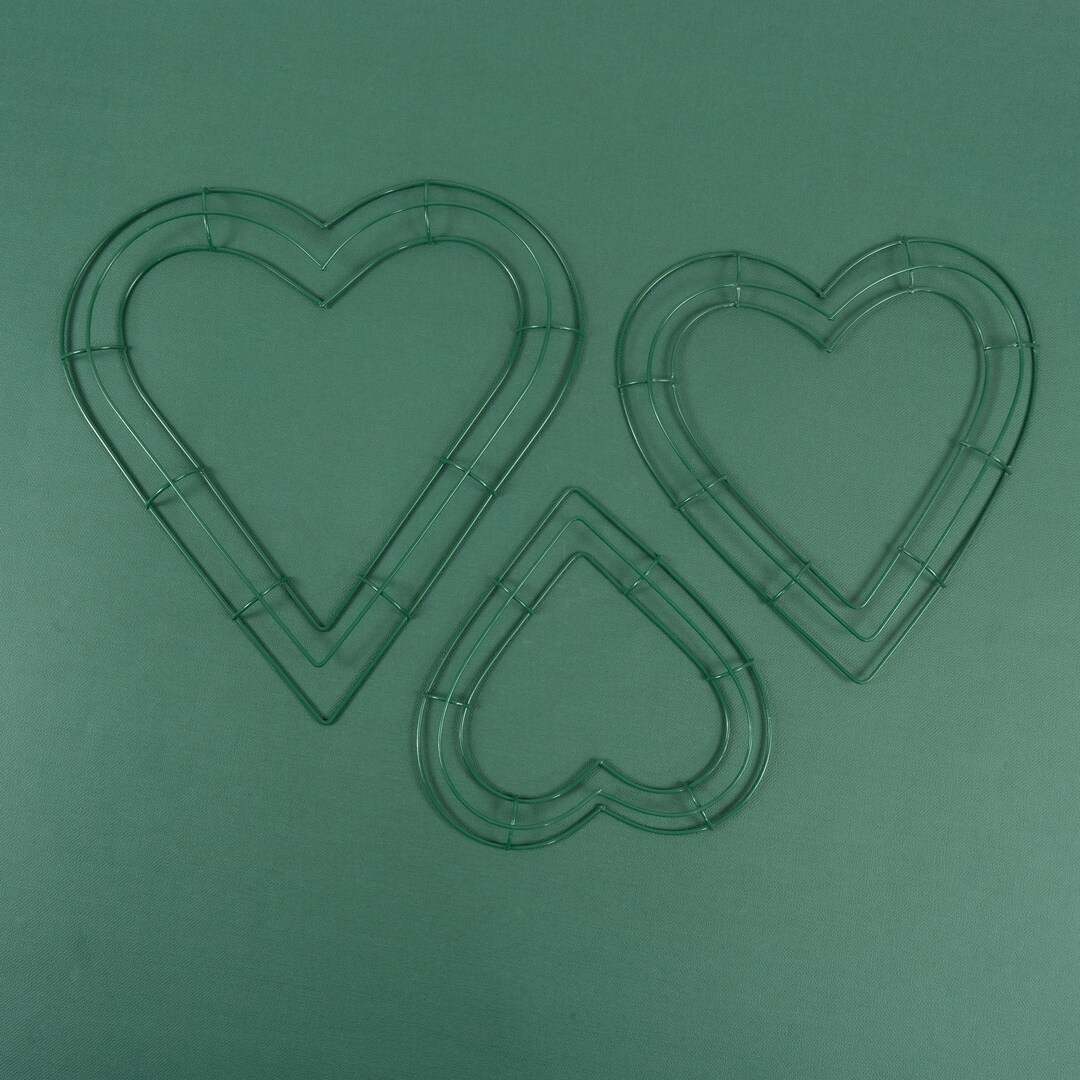 3size Metal Ring Green Heart Shape for Holiday Home Decor 1PCS
