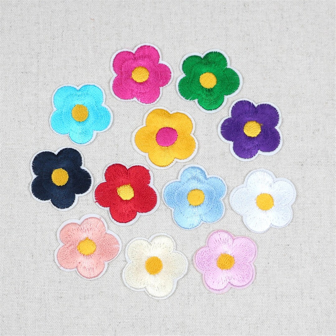 Lot De Patches Brodés à Repasser Ou Coudre - Thème Cartoons Et Musique