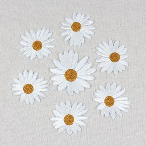 6/150 pezzi di toppe con margherite bianche, toppe ricamate a forma di fiore, toppe stirabili, toppe da cucire per vestiti, abiti, decorazioni fai da te per zaini personalizzati.