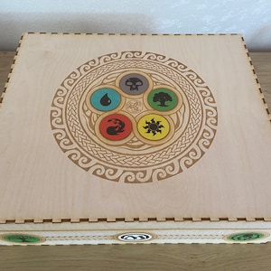 Magic the collecting-compatibele opbergdoos voor megakaarten in kleur en gegraveerd - compatibel met Kallax-eenheid.