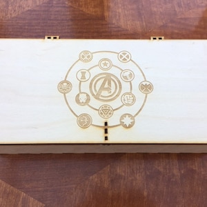 Playmat, baralhos de cartas e caixa de armazenamento de tokens compatível com jogos como Marvel Champions, keyforge, magic the recolhimento, pokemon etc.