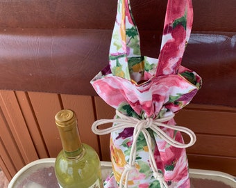 Bold and Vibrant Pink Floral Pattern Drawstring Wine Tote with Carry Handles