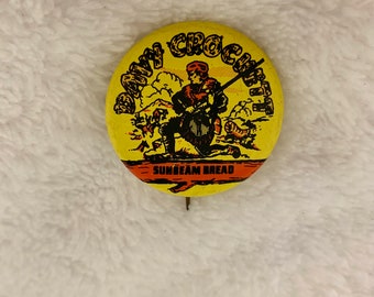 Western Cowboy Button "Davy Crockett Sunbeam Bread" Pin Patch Clip Vintage Pinback Badge