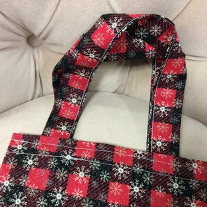 Metallic Snowflakes Plaid Single Bottle Wine Tote image 3