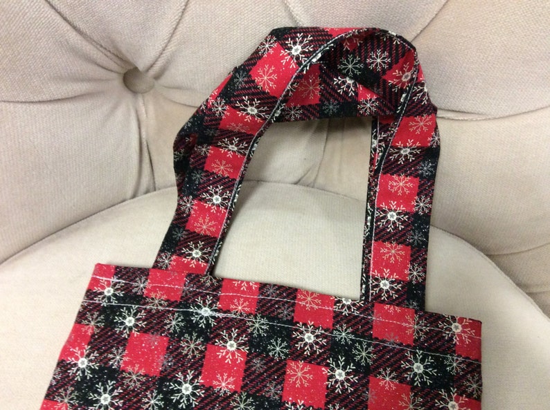 Metallic Snowflakes Plaid Single Bottle Wine Tote image 3