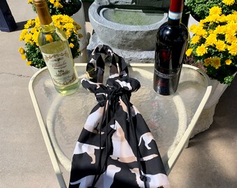 Love Those Dogs Drawstring Wine Tote with Carry Handles