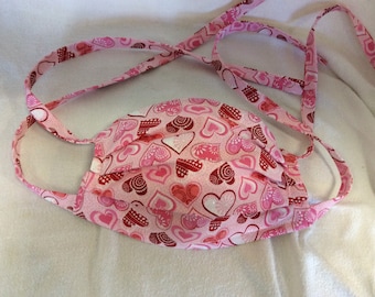 Face Mask with Filter Pocket  Washable Made in USA Nose Wire Pink Hearts Valentine  Love