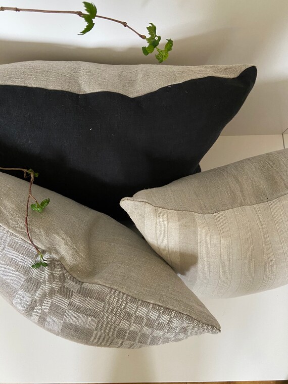 Black linen pillow hotsell