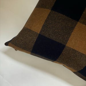 Bruine en blauwe geruite kussensloop bruin geruite zichtbare leren ritssluiting 20"24"22 14 x 24 gemaakt met Pendleton-wollen housewarmingcadeau