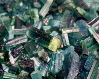 Lotto di cristalli di tormalina blu indicolite di selezione naturale dall'Afghanistan
