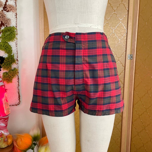 Vintage 50s Cotton Red Plaid Mesh Lined Swim Shorts 2" Inseam w/ Metal Zip Button Closure sz M - L  / 31"  - 33" Waist