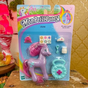 Vintage 1999 Wingsong G2 My Little Pony Nurse / Mon Petit Poney Caline Cuddle France Release New On Card