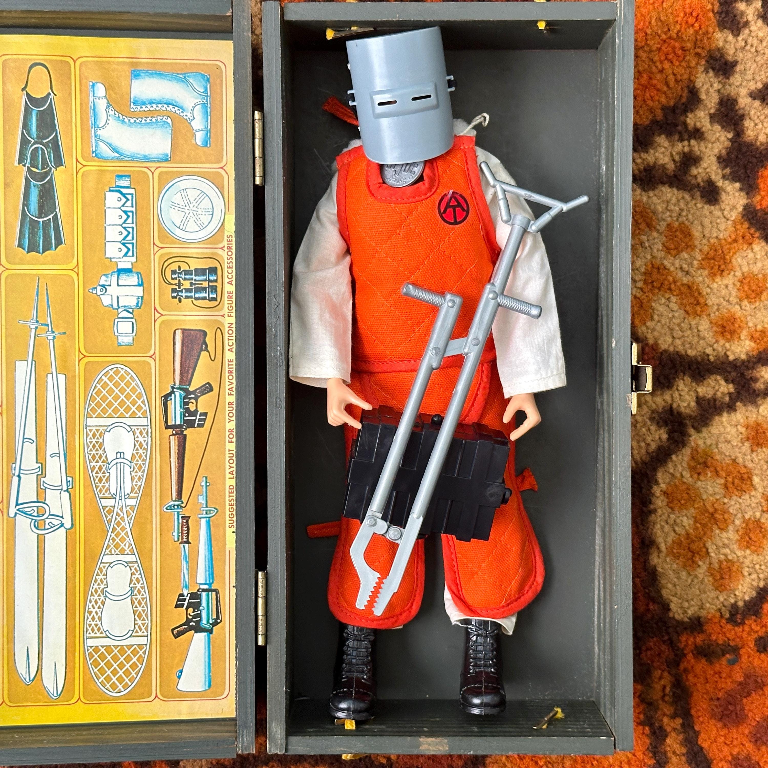 Vintage 70s G.I. Joe Sea Adventurer Action Figure Doll in Vintage 70s G.I. Joe Sea Adventurer Action Figure Doll in