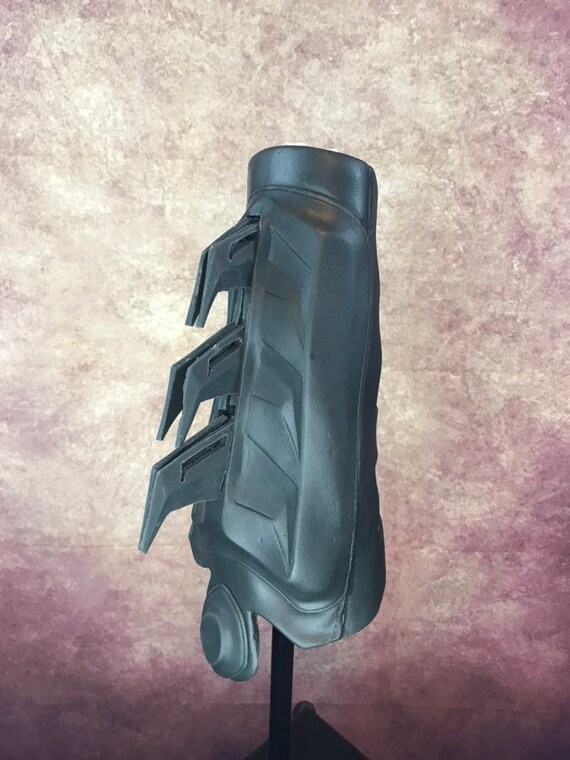 the dark knight gauntlets