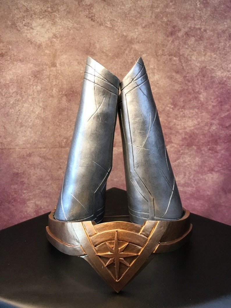 wonder woman gauntlets power