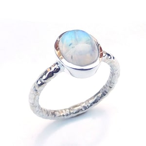 Moonstone Ring, Rainbow Moonstone Ring, 925 Sterling Silver Moonstone Ring, Hammered Silver Ring, Handmade 925 Sterling Silver Rings-U308