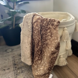 Fawn and tan cuddle car seat blanket, faux fur lovey, security blanket, baby girl lovey, minky blanket, baby, neutral, baby gift, boy, luxe