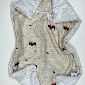 Neutral buffalo car seat blanket, western baby blanket, faux fur lovey, security blanket, baby girl lovey, baby boy lovey, farm, security