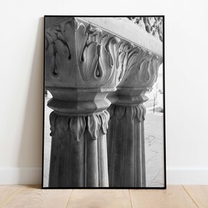 Black and White Indian Travel Print, Palace Pillar Wall Art, Rajasthan Travel Art, Living Room Decor, India Travel Decor