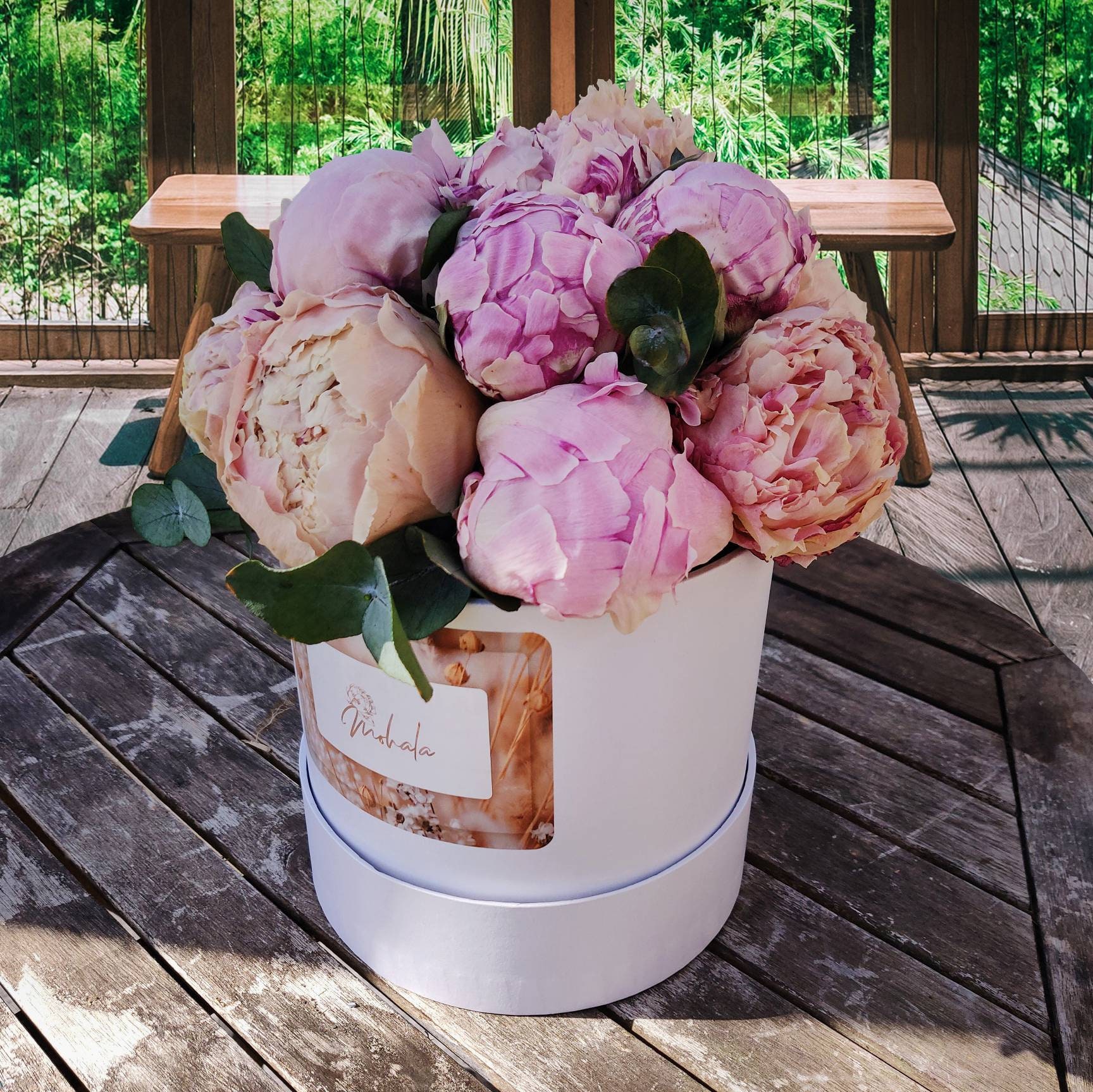 Eternal Freeze-Dried Peony Hat Box For Interior Or Events Weddings Gift