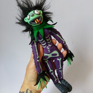 Voodoo Skellybone Zombie Clow