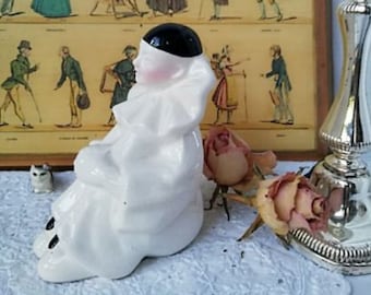 Porcelain figure "Pierrot", vintage, antique, Austria