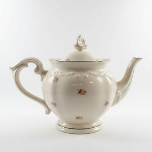 Vintage polsk porslins-tekanna från mitten av århundradet – Tulowice (PT), handmålad blomsterdesign, tillverkad i Polen, 1950-60-tal