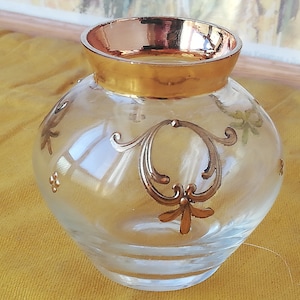 Small, decorative Venetian vase with golden ornaments. Vintage from Italy.