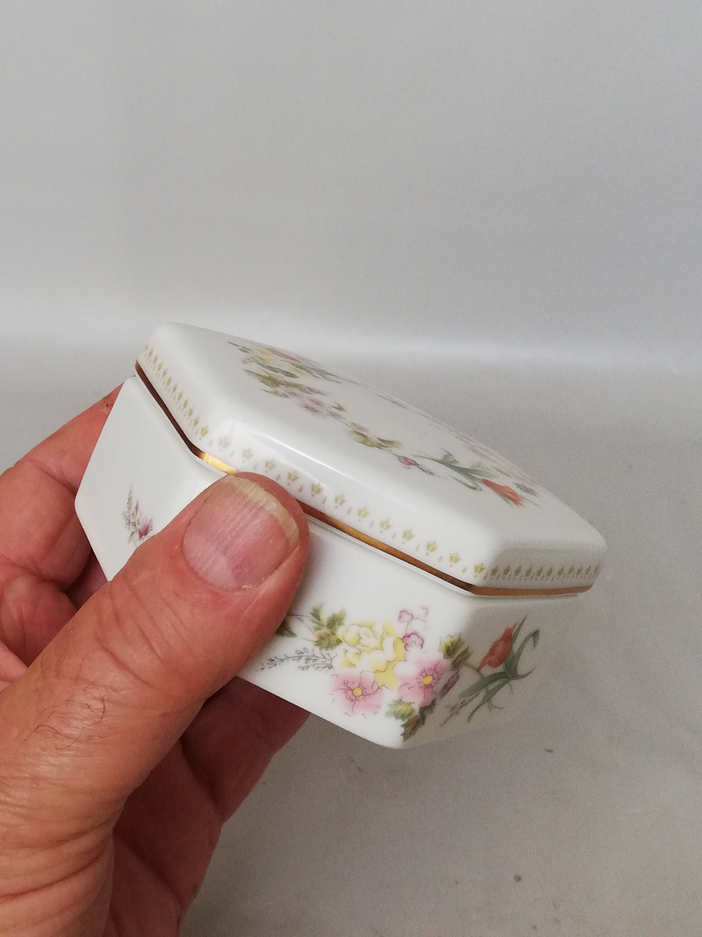 Exquisite Wedgwood Porcelain Box – Bone China, Floral Pattern in ...