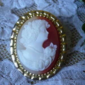 Brooch, cameo medallion, vintage, metal, Austria