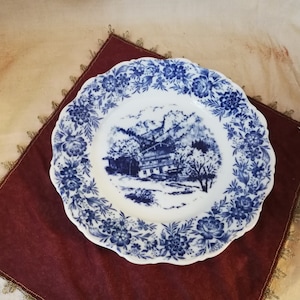 Blue porcelain plate by Seltmann Weiden. Vintage from Germany.