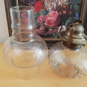 Antique kerosene lamp from the USA, American oil lamp from Lamplight Farm, kerosene lamp with glass oil container