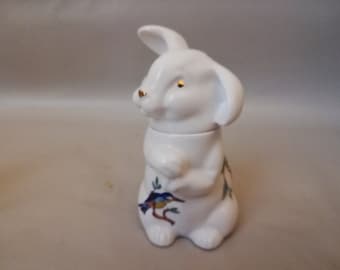 Porcelain box in the shape of a rabbit, vintage, AYNSLEY, porcelain, England
